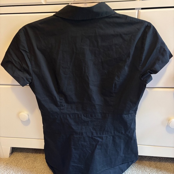Theory Black Button Down Short Sleeve Shirt - Picture 3 of 5